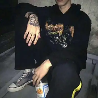 6686体育官网特邀作者绘初颜