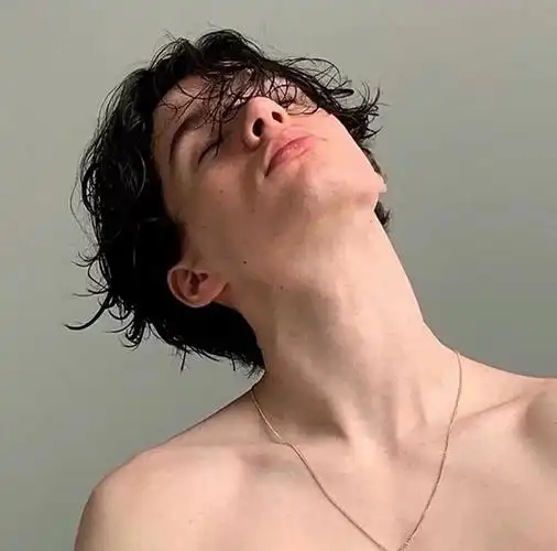 6686体育官网特邀作者蜜棕马尾