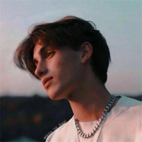 6686体育官网铜牌作者Percy