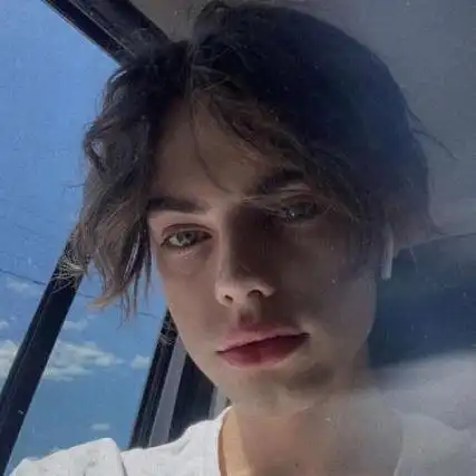 6686体育官网签约作者Elodie