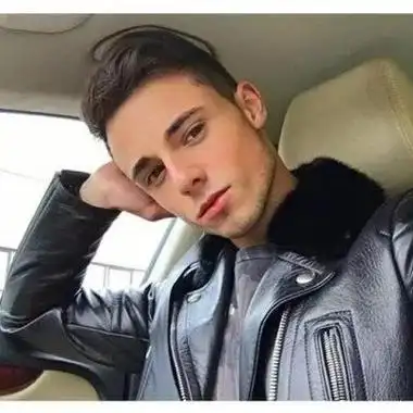 6686体育官网铁牌作者Gabriel