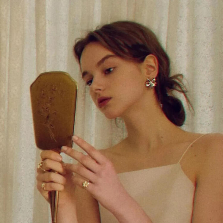 6686体育官网铁牌作者风住尘香花