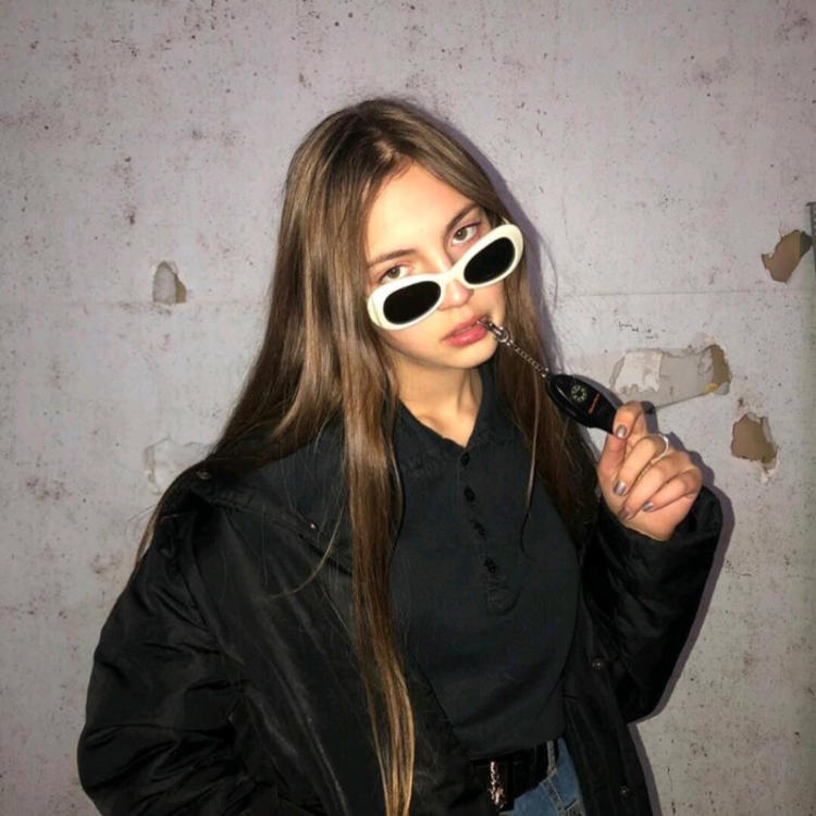 6686体育官网铁牌作者Teresa