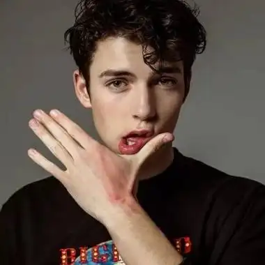 6686体育官网钻石作者琉璃水色